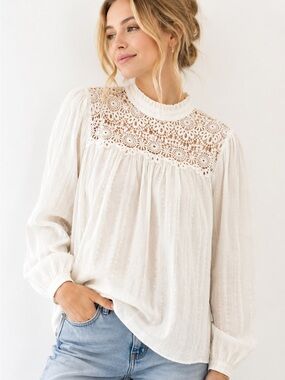 GAP Crochet Lace Mock Neck Blouse M Tall Ivory Cottagecore Romantic Prairie Top